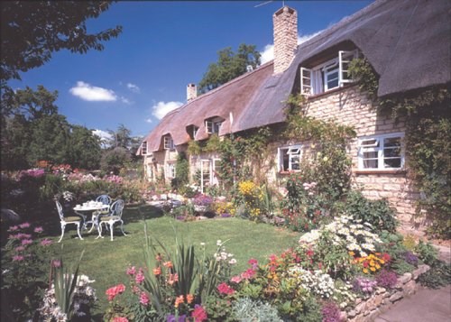 Ravensburger (16352) - "Cottage on Bredon Hill" - 1500 pièces