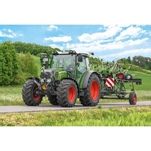 Schmidt Spiele (56257) - "Fendt 211 Vario with Fendt Wender Twister" - 150 pièces